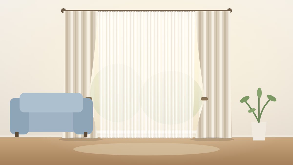 Sala clara com cortinas de tecido bege e voal branco diante de uma janela iluminada